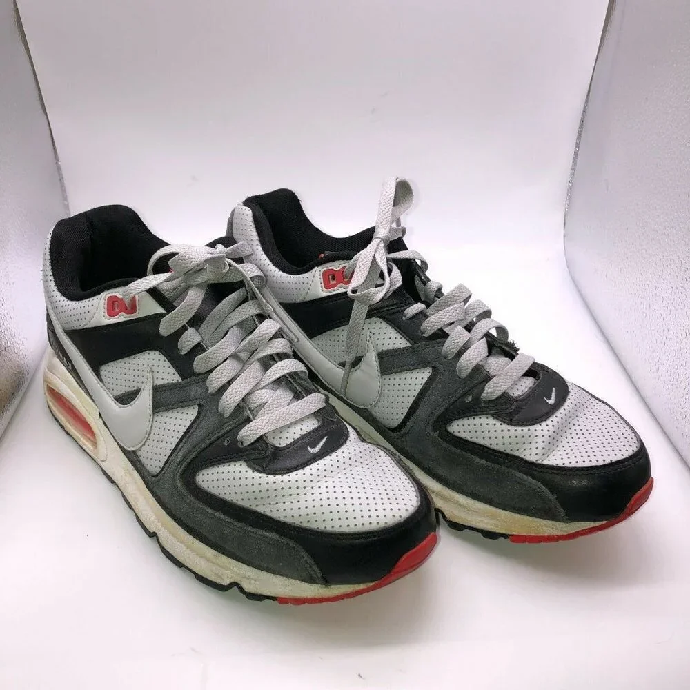 Nike Sz 9.5 Black White Air Max Command Sneakers
